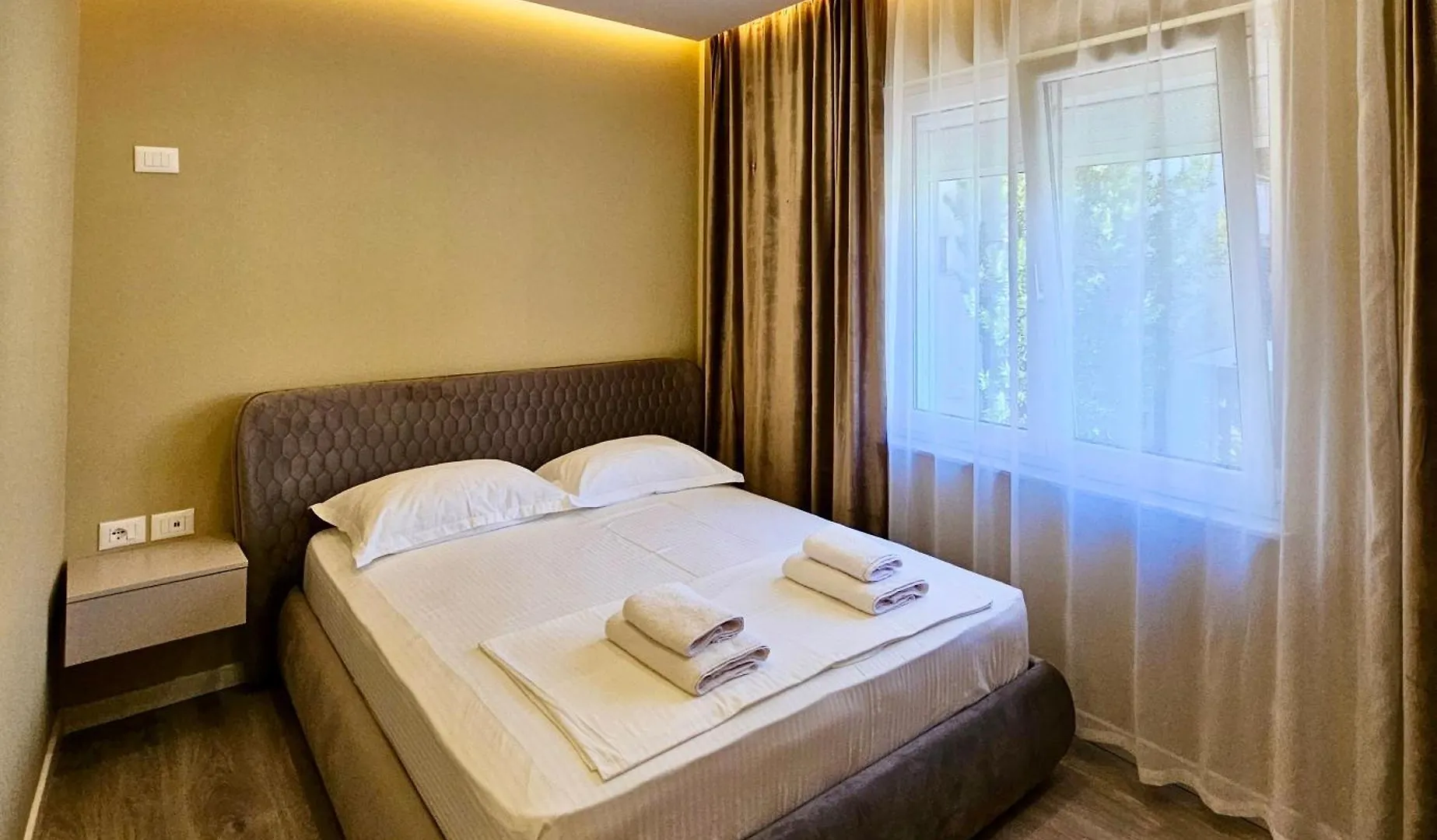 Zazo Apartaments Tirana 0*,